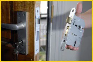 Metro Locksmith Services Lowell, MA 978-293-3730 - 13-lock-replace